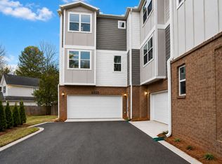 8935 Sharonbrook Dr, Charlotte, NC 28210