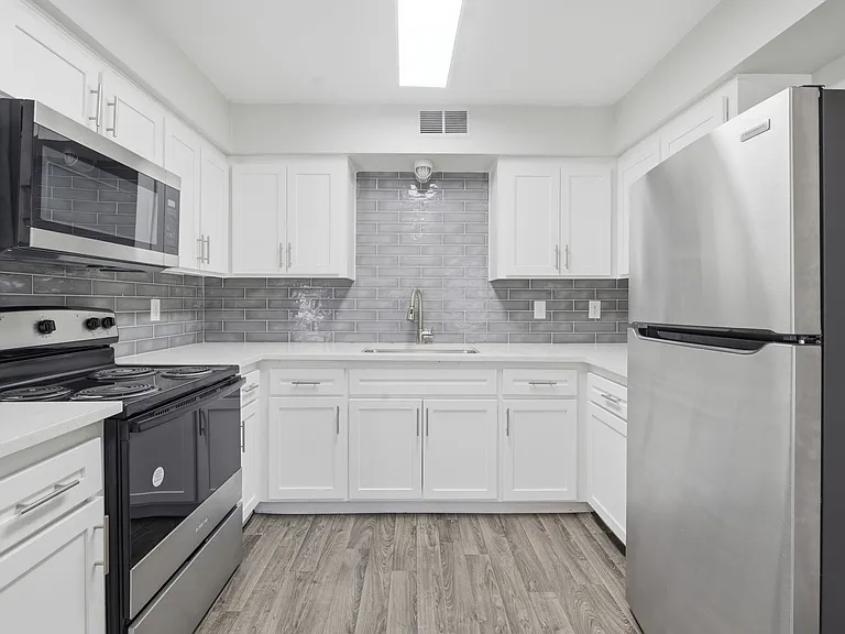 Thrive Tempe Apartments — Photo 10