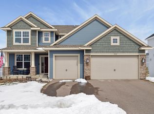 5952 Pinnacle Cir NE, Prior Lake, MN 55372