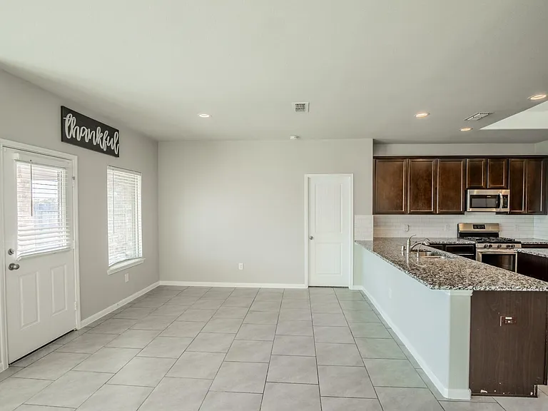1407 Wheatland Terrance Ln — Photo 16