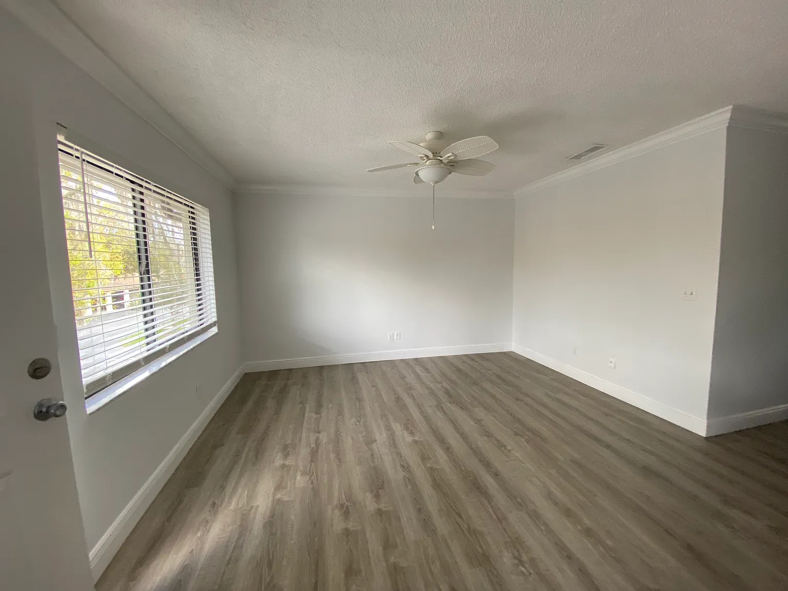 2 bed, 864 sqft, $1,450 — Photo 4