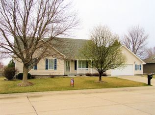 2515 Riverview Dr, Grand Island, NE 68801