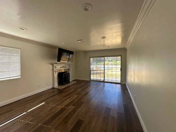 2nd image of 2215 Angelcrest Dr #A