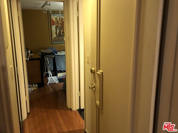 5th image of 723 Westmount Dr APT 307