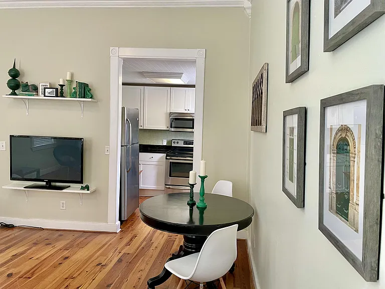 6 Woolfe St — Photo 4