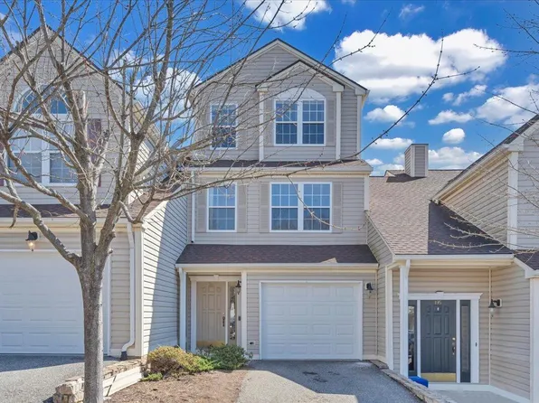 185 Huff Heritage Ln, Christiansburg, VA 24073