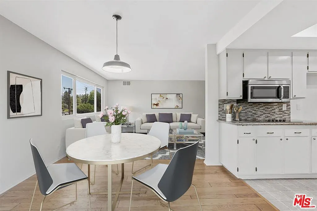 702 Park Ave — Photo 1
