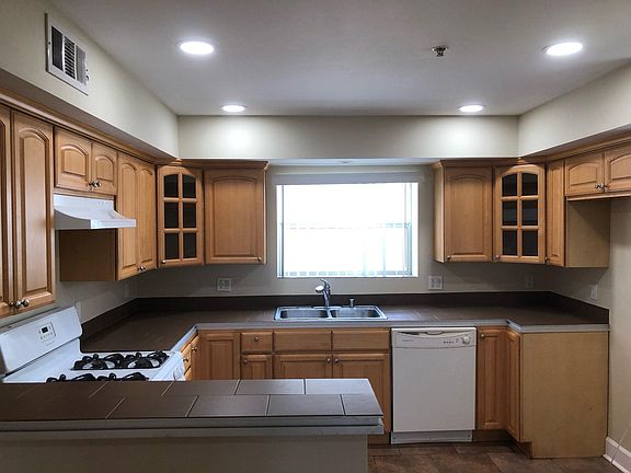 4th image of 6033 Eleanor Ave APT 8