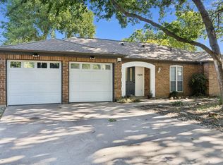 7829 Noneman Dr, North Richland Hills, TX 76182