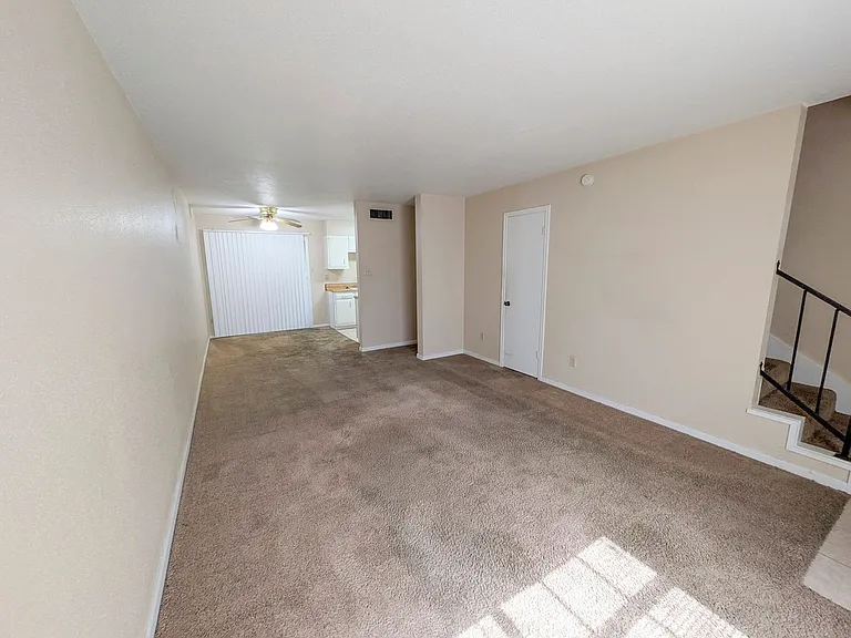 9030 Glen Meadow Ln — Photo 2