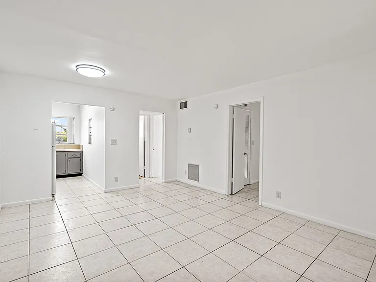 Palomar — Photo 19