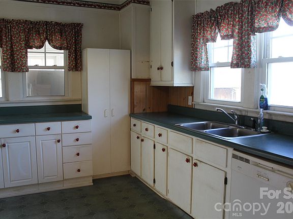 5th image of 113 Williams Way