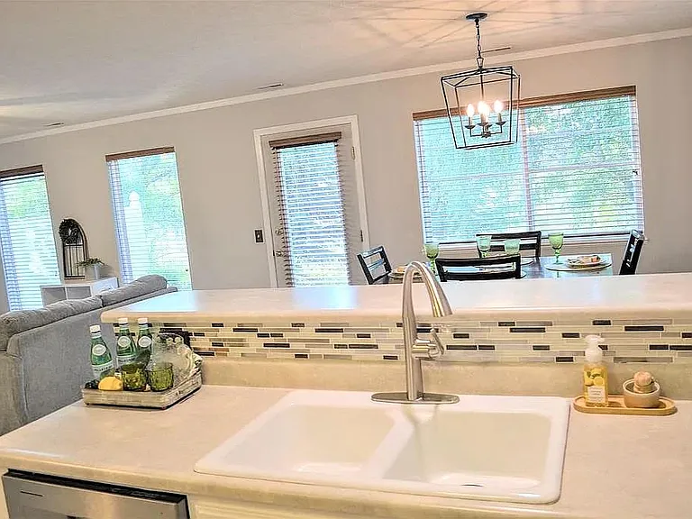 8900 Sicily Ln — Photo 6