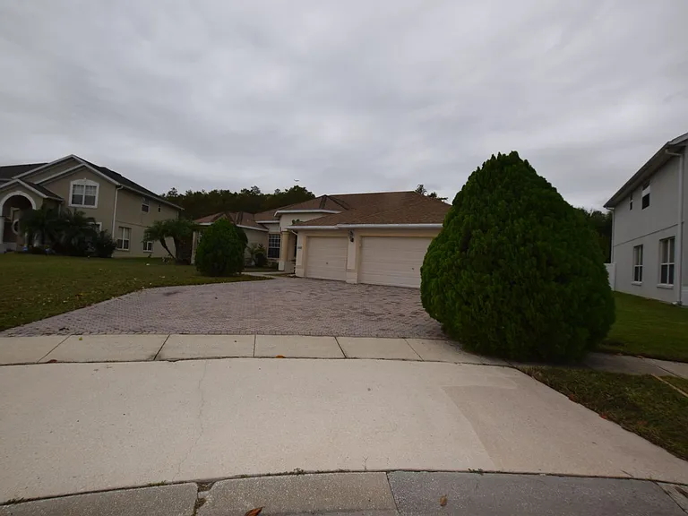 2604 Lutza Way — Photo 2