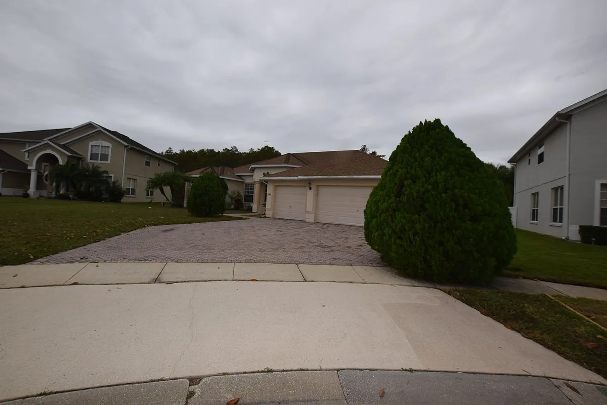 Building Photo - 2604 Lutza Way