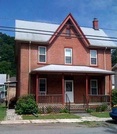 2nd image of 1021 Race St