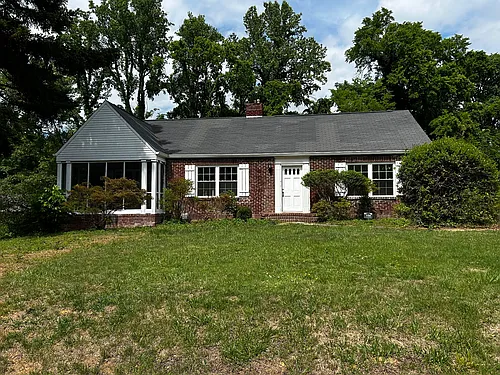 108 W Red Bud Rd Photo 1