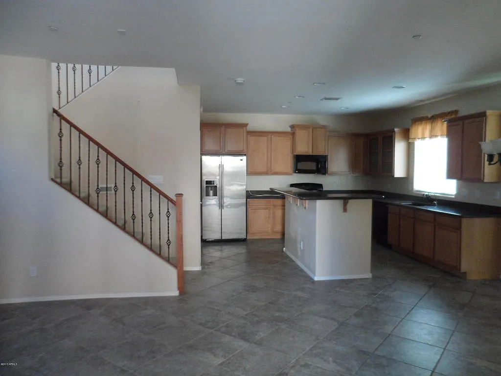 9184 W Meadow Dr — Photo 2