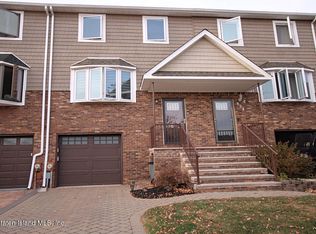 825 Rensselaer Ave, Staten Island, NY 10309