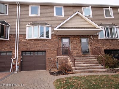 825 Rensselaer Ave, Staten Island, NY, 10309