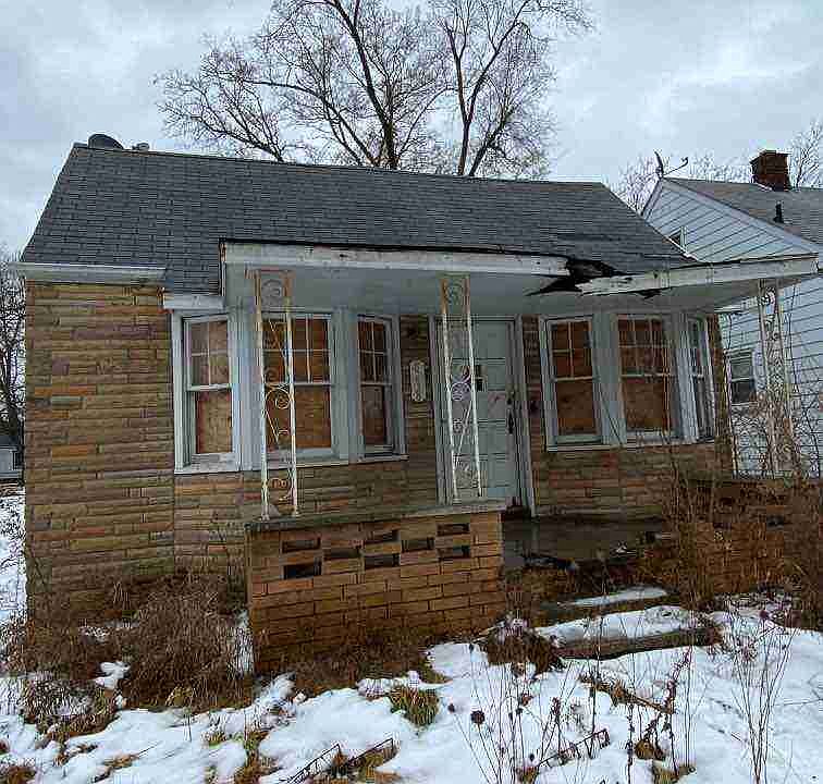 8238 Auburn