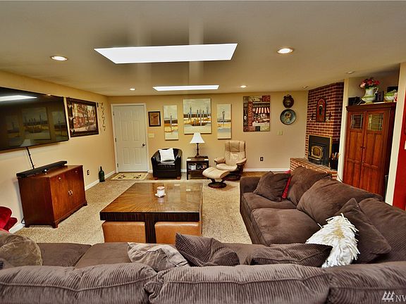 5th image of 9210 Westview Dr SW