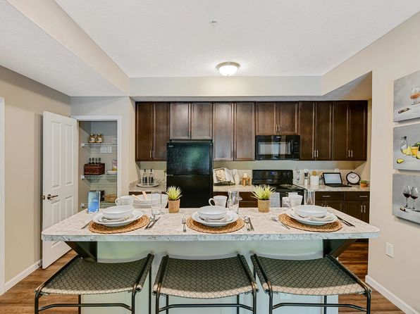 2845 Austin Manor Blvd #84d750ba0