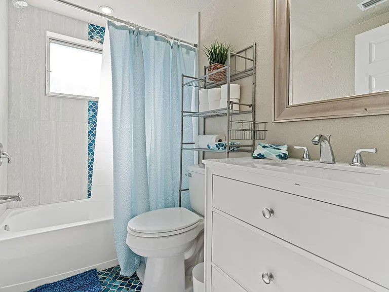 Barthroom 1