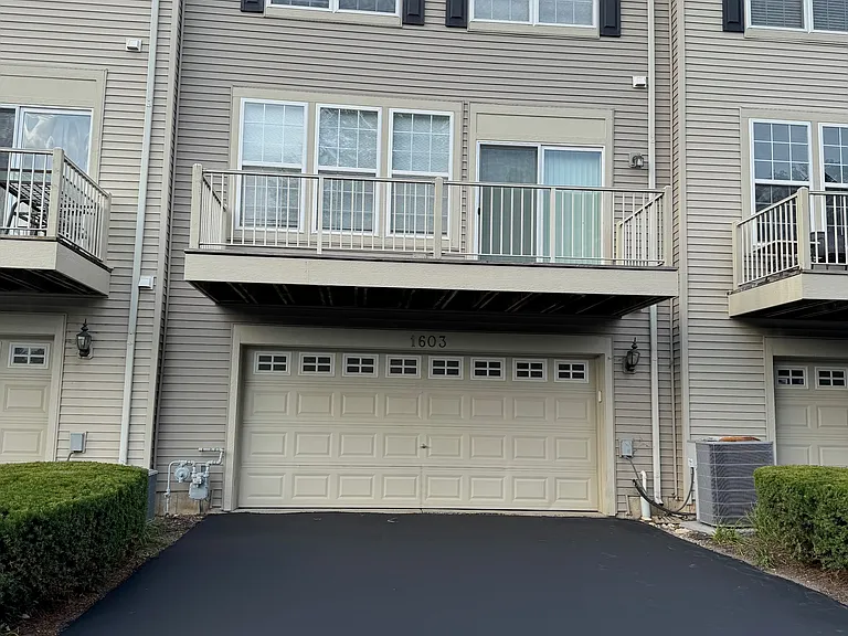 1603 Edinburgh Dr — Photo 11