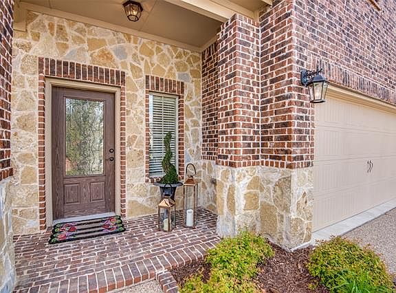 2nd image of 9413 Deerhurst Pl
