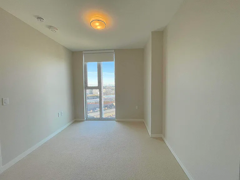 485 W 42nd Ave #14XX — Photo 6