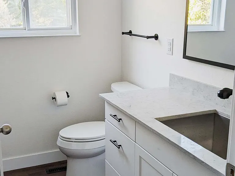 Powder/Laundry Room