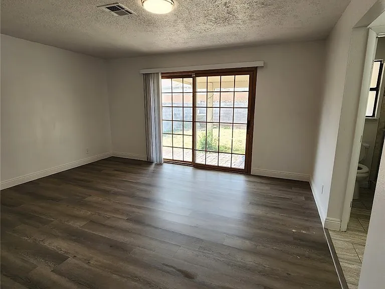 1823 Niblick Cir — Photo 13