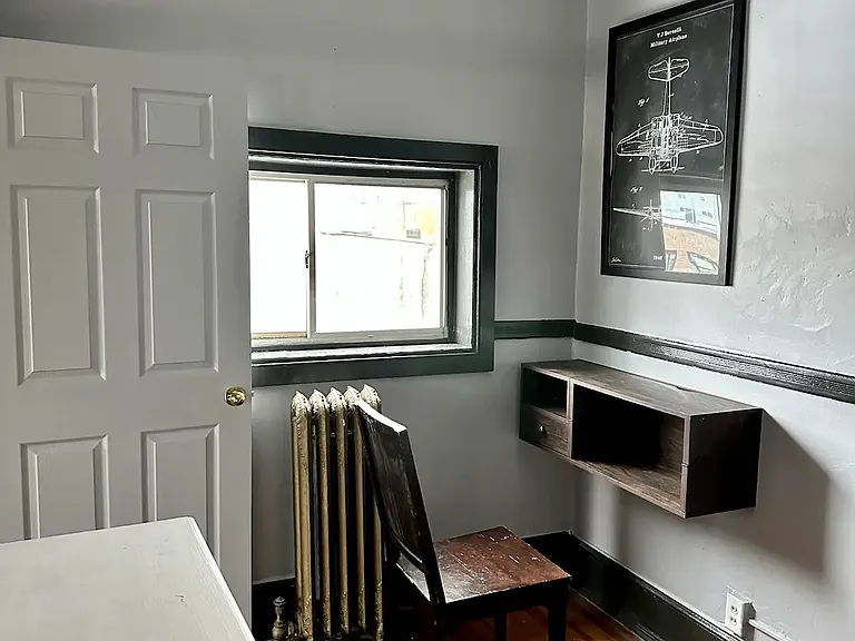 220 E State St #4 — Photo 7