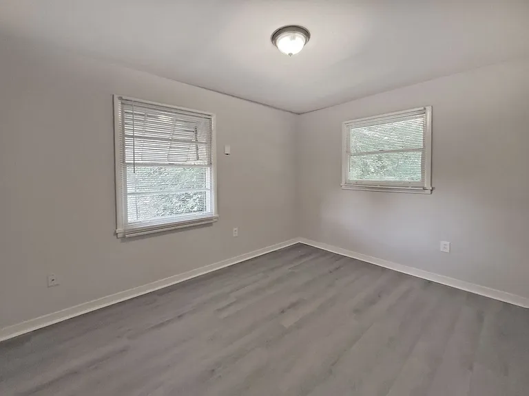 310 Lincoln St SW — Photo 18