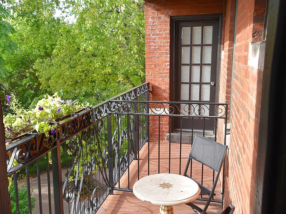 Picture yourself here enjoying a quiet morning coffee and a fresh croissant!