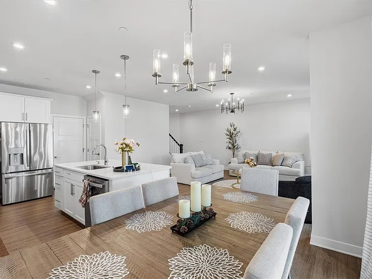 5203 Spruce Rd — Photo 10