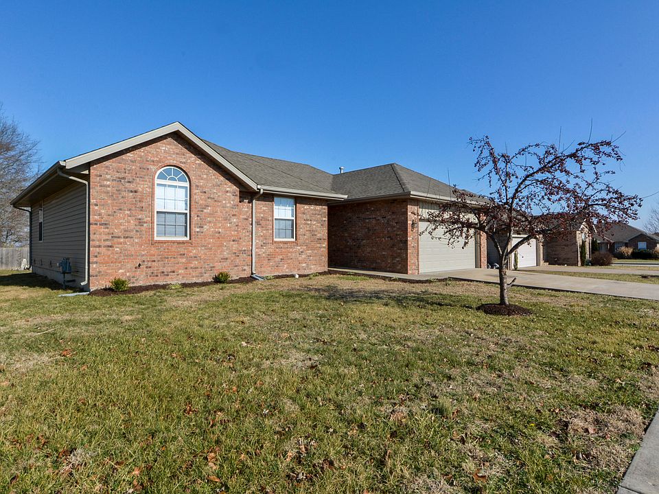 1st image of 2725 W Cover Dr