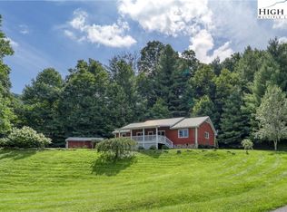 281 Woodbriar Dr, Sugar Grove, NC 28679