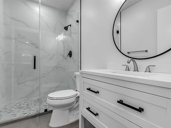 5th image of 13726 SW 90th Ave #28