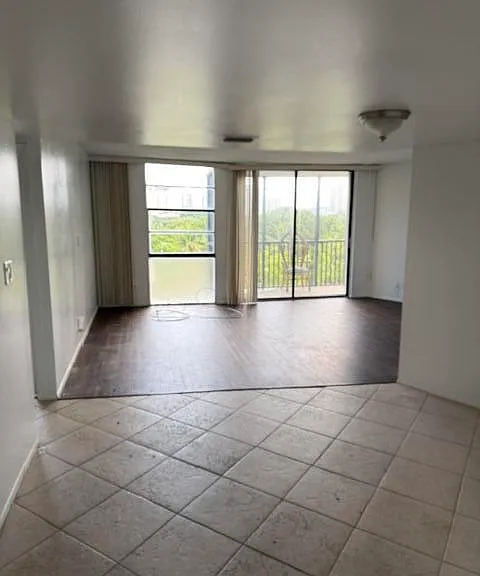 3475 N Country Club Dr #508 — Photo 5
