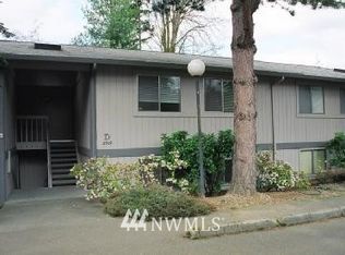 2959 SE Mile Hill Dr, Pt Orchard, WA 98366