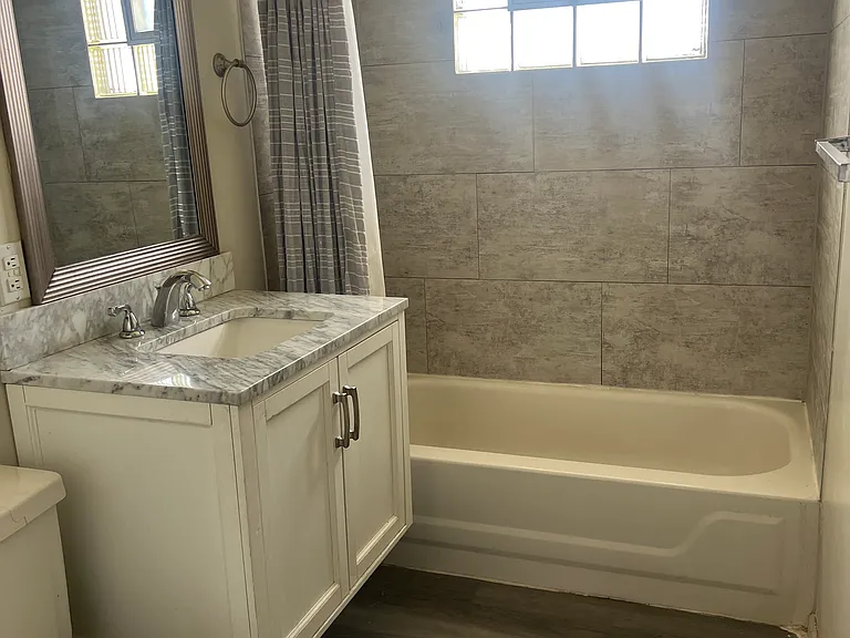 1217 Hillcrest Park Ave — Photo 12