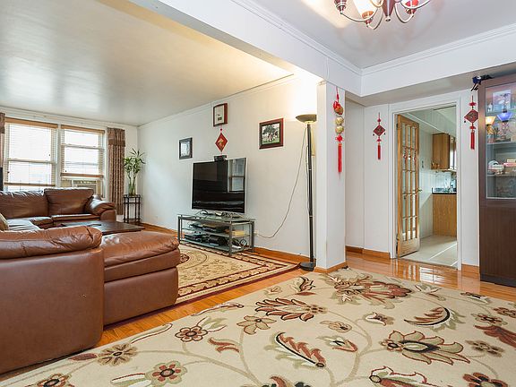 3rd image of 33-44 91st St APT 3W