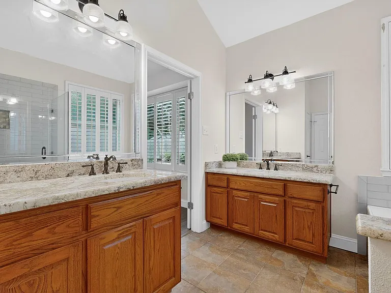 1102 Old Mill Rd — Photo 29