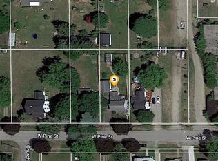 138 W Pine St, Elsie, MI