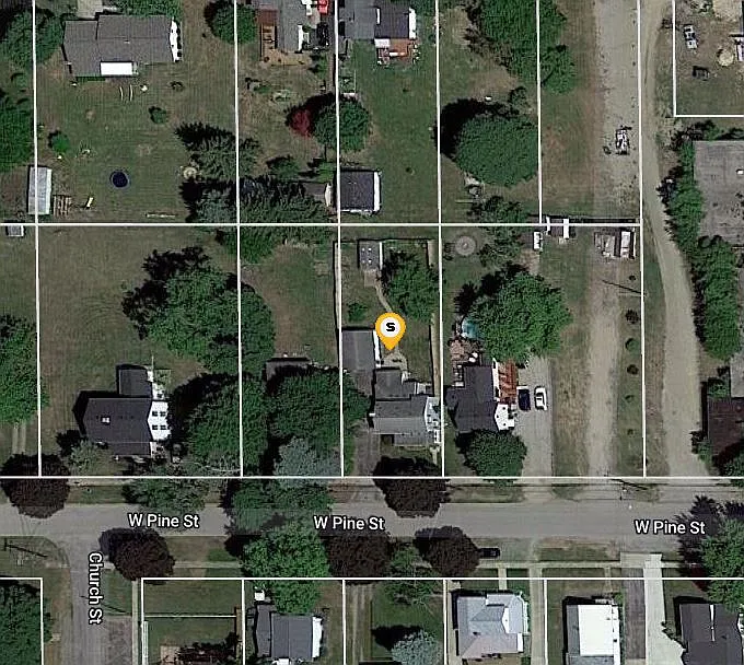 138 W Pine St photo 1