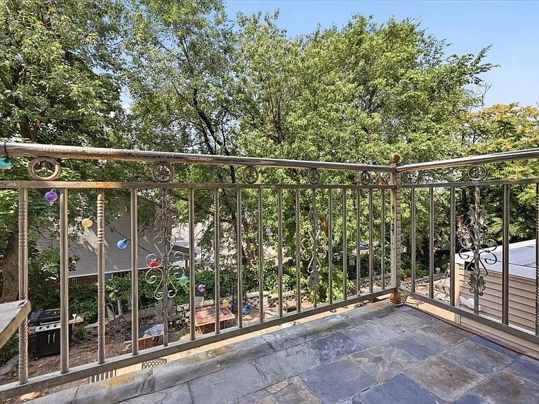83 Pamrapo Ave — Photo 26