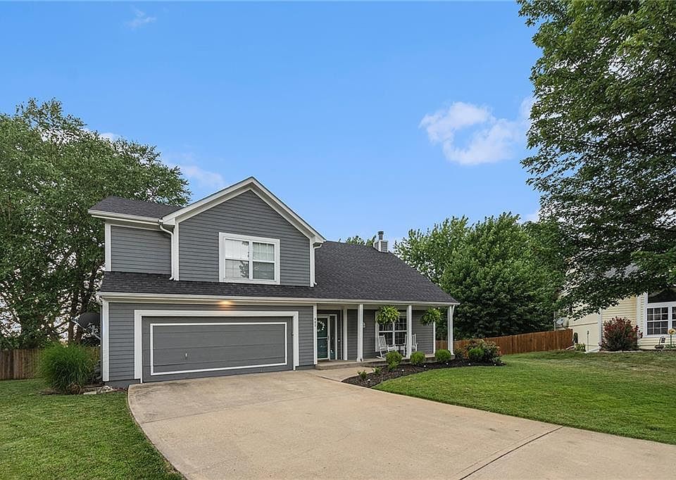 903 N 1st St E, Louisburg, KS 66053 Zillow