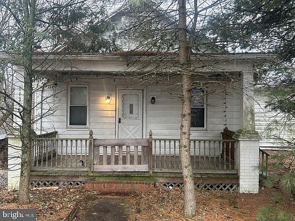 2nd image of 11352 Forge Hill Rd